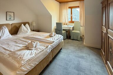 Landhaus Meingast - Doppelzimmer ohne Balkon 6