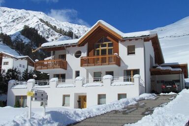 Apartment MEZPRA142, (Samnaun-Compatsch).