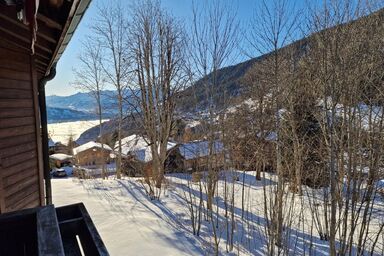 Studio-Appartement "Haus Ahorni" mit Bergblick