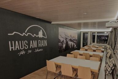 Ski- u. Gruppenhaus mit Ausblick direkt an Piste