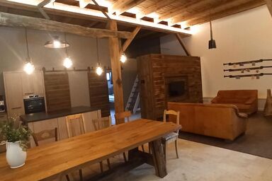 Scheunenloft mit Wildgarten