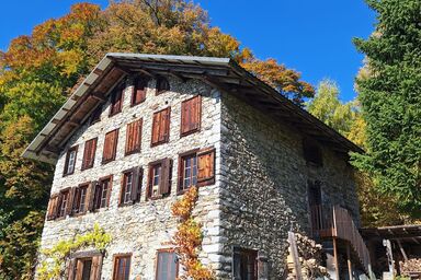 65 m2 Wohnraum mitten in der Natur mit Bergsicht