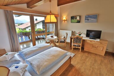 Gästehaus Münchner Hof - Ferienwohnung Klausenberg mit Südbalkon