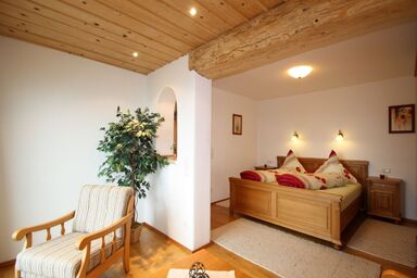 Hacher Josef - Bergpanorama Ferienwohnungen | Chiemgau Karte - Traumhaftes Bergpanorama ***** 82 qm, 5- Sterne Sprudelwannen-Wohnung mit Südost-Terrasse