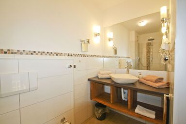 Wachingerhof - Ferienwohnung Walnuss 40 qm bis 2 Personen, 1. OG 1 sep. Schlafzimmer, Südbalkon