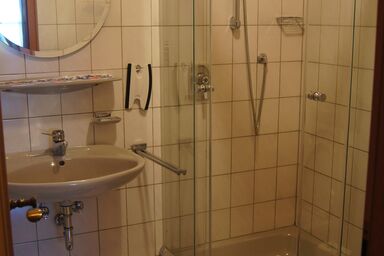 Ferienwohnung Holzner inkl. Chiemgaukarte - Ferienwohnung Nr. 1,35qm, Balkon, Küche, 1 Schlafzimmer, 1 Wohnzimmer, 2 Personen