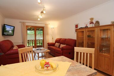 Ferienwohnungen Neuhausenlehen - Ferienwohnung Hoher Göll, 2-3 Personen, 60 qm, Dusche/WC, Balkon, TV, W-LAN