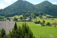Pension Bergblick - Ferienwohnung 85qm, Balkon, Küche, 1 Schlafzimmer, Wohnz., 2 Bäder, WLAN, 4 Pers