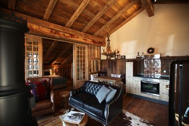 Rifugio Capricorn - Romantisches Chalet Cortina 50qm mit Balkon am Bach
