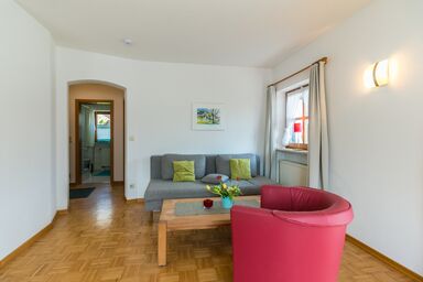 Haus Sonnenrose - Ferienwohnung 3 für 4 Personen, mit extra Schlafzimmer und Küche