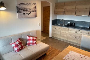 Gästehaus Aicher - Chiemgau Karte - Ferienwohnung Kienberg für 2 Personen, 1 Schlafzimmer, Balkon, 38m²