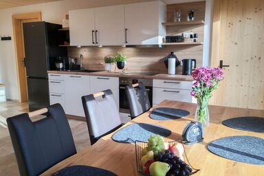 Naturlandhof Mitterer - Ferienwohnung 2 mit Balkon für max. 6 Personen