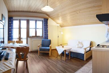 Landhaus Petra - Getrennter Wohn- Schlafraum '2' mit Balkon