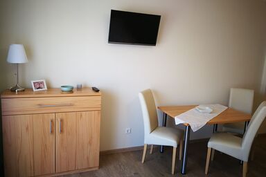 HopfenErlebnisHof Gästehaus - Appartement 5 (38 qm) mit Balkon