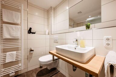 Landgasthof Lautenschlager - Komfort-Dreibettzimmer ohne Balkon