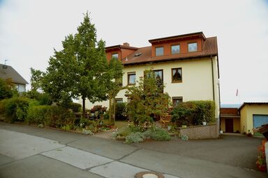 Ferienwohnung Margit Altenstein - Ferienwohnung (2) mit Südhanglage
