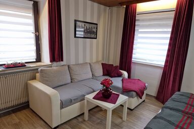 Gästehaus 24 - Kinderfreundliche Ferienwohnung mit familiärem Ambiente und Terrasse