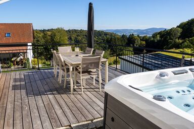 Landhaus am Burgberg - Ferienhaus mit Whirlpool