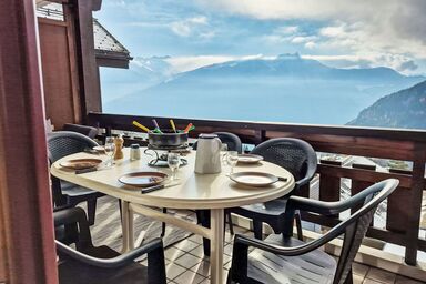 Eaux-Vives 205 - Les Thermalies 202 .24