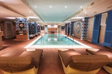 mit Jacuzzi und Sauna - mit Jacuzzi und Sauna .1