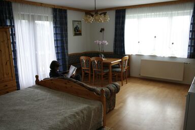 Graglerhof - Schwimmbadblick