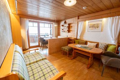 Biobauernhof Gehrnerhof Warth am Arlberg - Appartement mit Balkon (Milchstraße A)