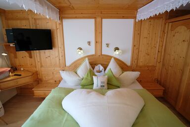 Biobauernhof Gehrnerhof Warth am Arlberg - Sternschnuppe  SüdbalkonC