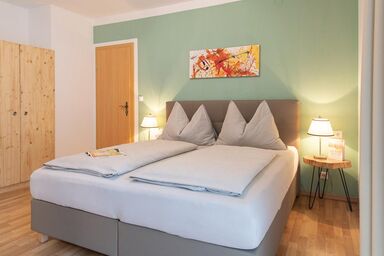 Pesentheinerhof Ferienwohnungen & Zimmer - Familienzimmer bis 4 Personen