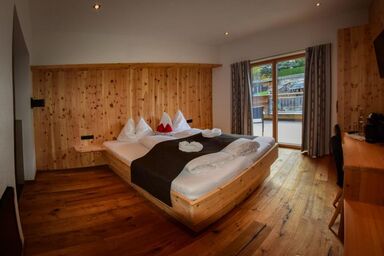 Resort Alt Ötztal - Doppelzimmer "Deluxe" Frühstück