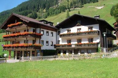 HAUSER Anton - Einzelzimmer mit Dusche, WC