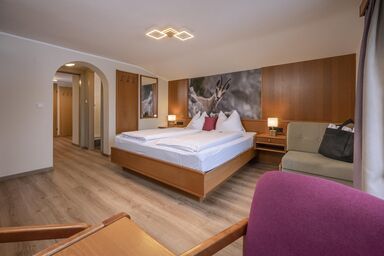 Hotel Acherl - Junior Suite, Dusche, WC, 2 Schlafräume, 2 Nächte