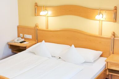 Hotel Angerwirt - Himmelsschlüssel | 1 Raum | teilw. Balkon |35m²