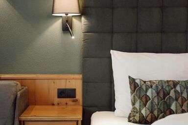 Hotel loj - our kind of place - Zimmer "Superior" mit Balkon und Aufzug