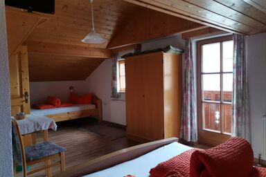 Haus Gletscherblick - Dreibettzimmer mit Balkon