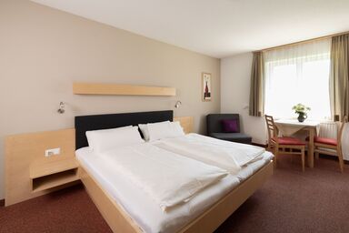 Gästehaus Puchmayr Manuela - Doppelzimmer Nr. 4