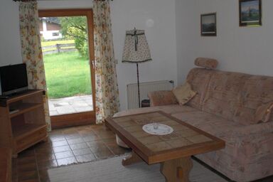 Familien-Bauernhof-Berghammer - Ferienwohnung 2  55 qm
