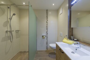 Altroiterhof - Gästehaus Altroit  Appartment   Schwarzensee