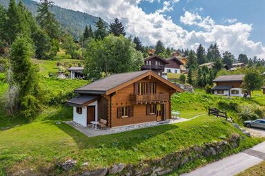 Chalet Les 2 Sabots - ski/in-out