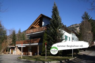 Ferienhaus "Wohnung Mei" mit Bergblick