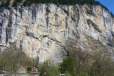 Ferienwohnung gegenüber den Staubbach Wasserfällen