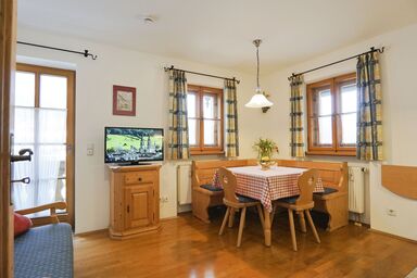 Haus Ambros - Ferienwohnung klein (C) 42 qm, 1 Schlafzimmer, Wohnküche, Balkon