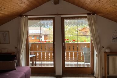 Ferienwohnung Aigner - Ferienwohnung 1-4 Pers., 65 m², 2 SZ, Wohnzimmer, Kochnische, 2x  Dusche/WC, Balkon