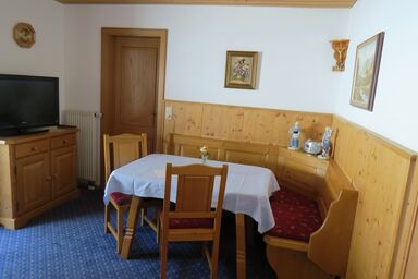 Gasthof-Ferienwohnungen Dürrlehen - Ferienwohnung Untersberg, für 1-2 Personen und 1 Kind bis 10 Jahren
