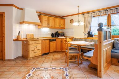 Oberaschenauer-Hof inkl. Chiemgaukarte - Ferienwohnung 65qm, Terrasse, Kochnische, 2 Schlafz., 1 Wohnschlafz., max 5 P.