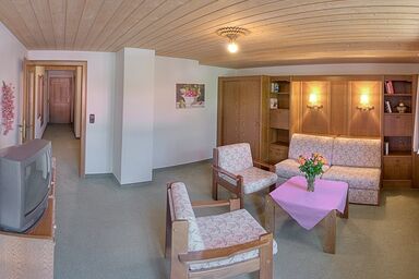 Steidlhof - Chiemgau Karte - Ferienwohnung 7 für 2 Erwachsene und 2 Kinder bis 12 J., 2 Schlafzimmer, 48 m²