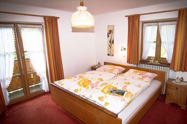 Haus Sonja Ferienwohnung - Ferienwohnung für 2-6 Personen, 75 qm, TV, W-LAN, großer Balkon mit Rundumblick