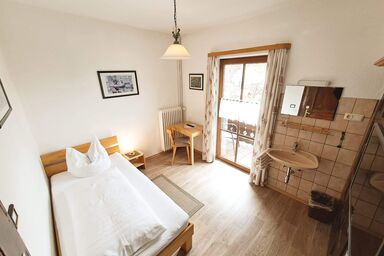 Pension Etzerschlössl - Einzelzimmer Nr.2, mit Etagendusche und Balkon