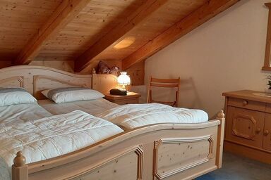 Joseph's am Bach - Ferienwohnung mit 2 Schlafzimmern und Balkon, 83 qm