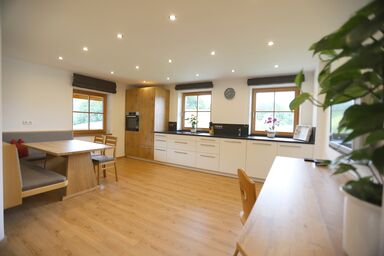 Ferienwohnungen Josef Koll - Ferienwohnung Kehlstein 90 qm mit 2 Schlafzimmer und Balkon