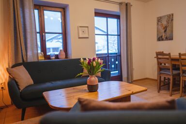 Ferienwohnungen Ebensperger - Chiemgau Karte - Ferienwohnung Maxl für 2-4 Personen, 2 Schlafzimmer mit Balkon, 60 m²